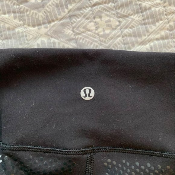 Like New Black Lululemon Leggings - Picture 7 of 7